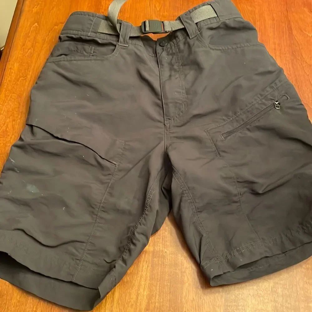 The North Face Belted Cargo Shorts - Small